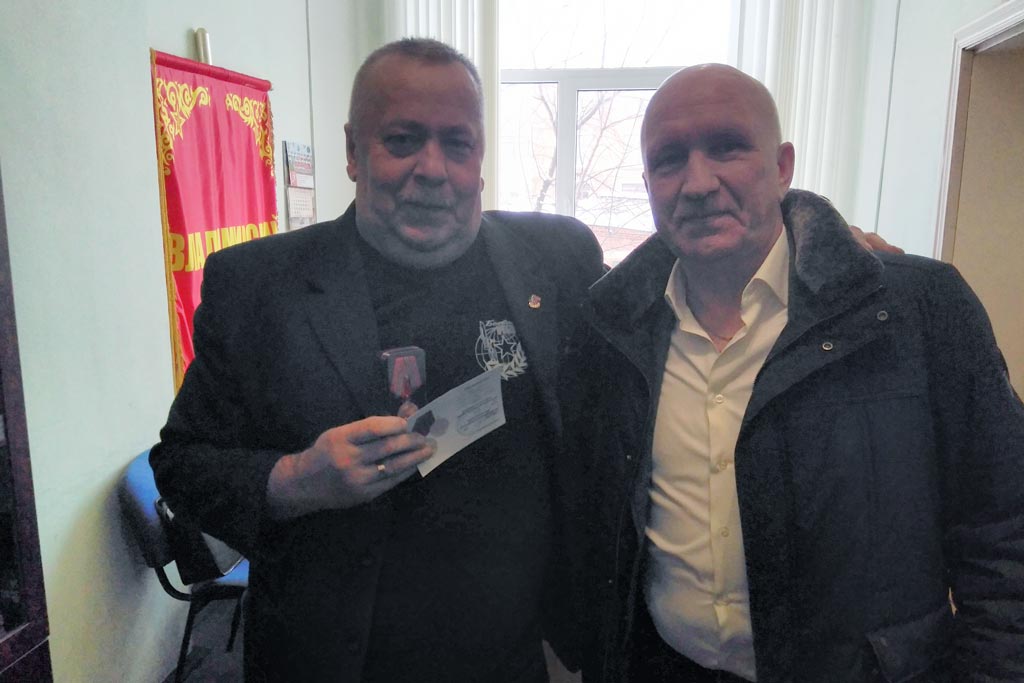 Знаменосец Победы