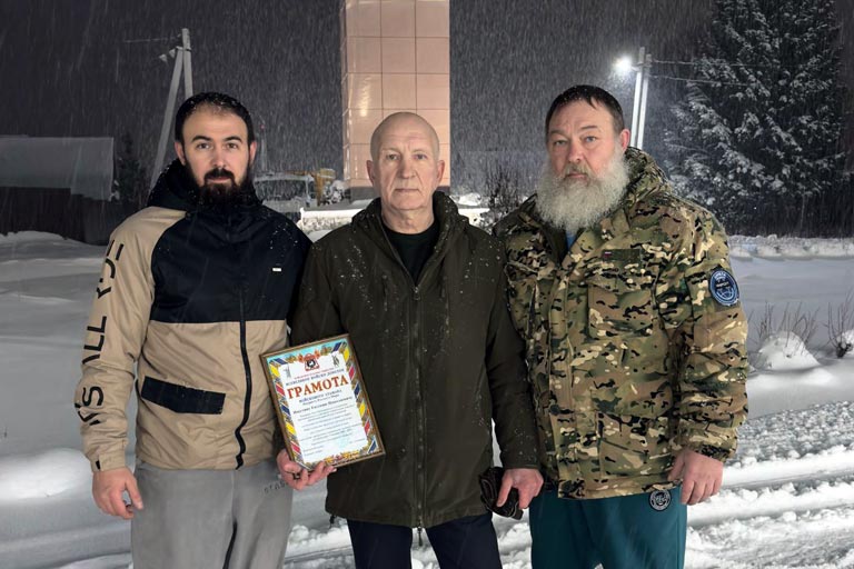 Помогаем нашим парням на всех направлениях